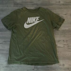 Green Big Swoosh Nike t-shirt